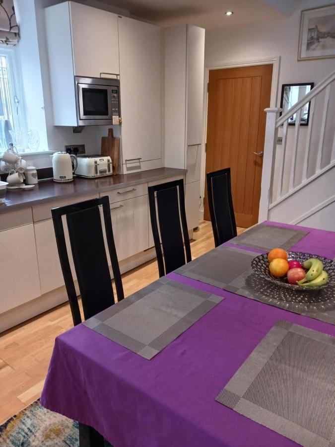 Bodlondeb Castle Bed & Breakfast { Central Llandudno} Exterior foto
