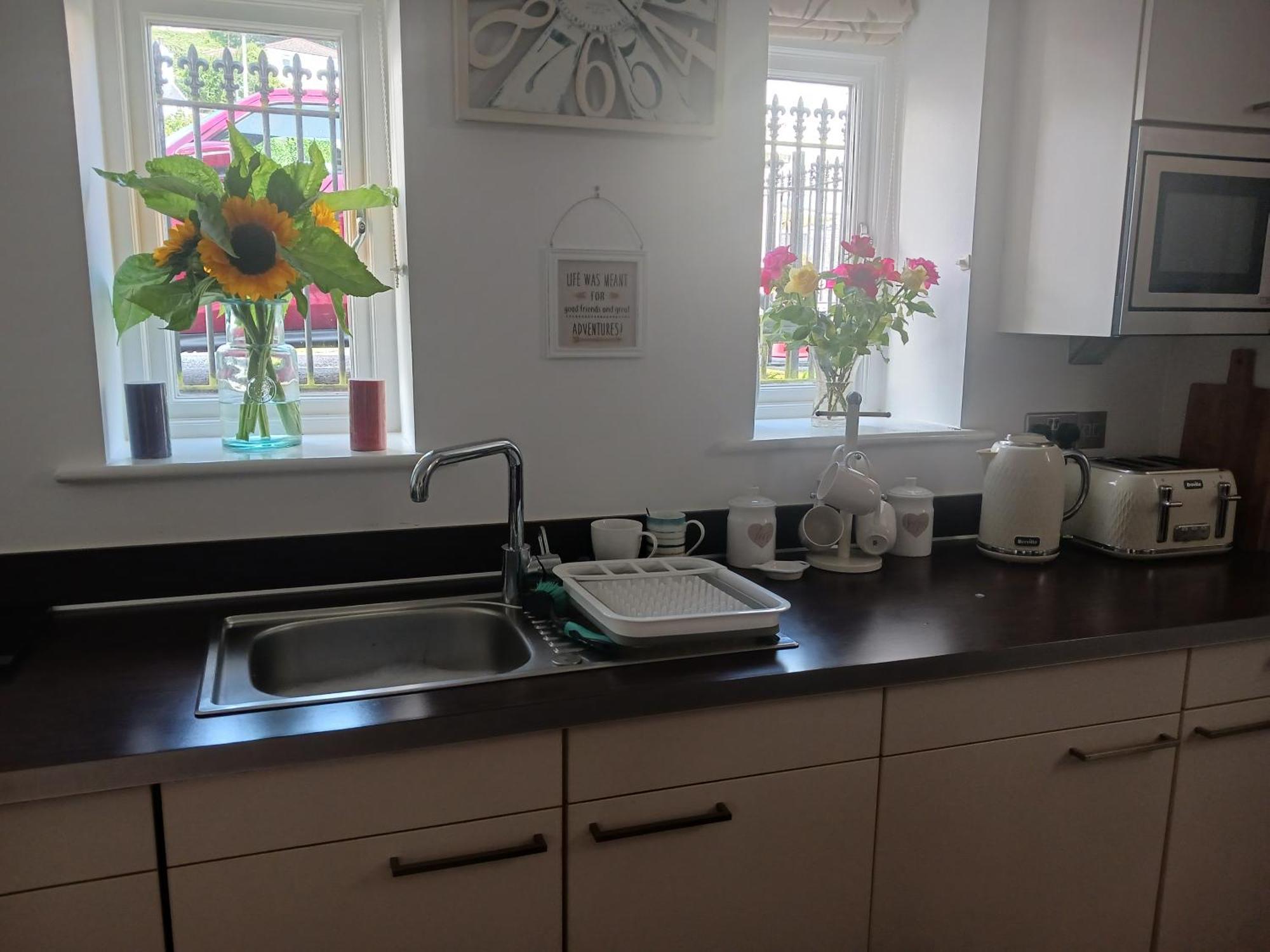 Bodlondeb Castle Bed & Breakfast { Central Llandudno} Exterior foto